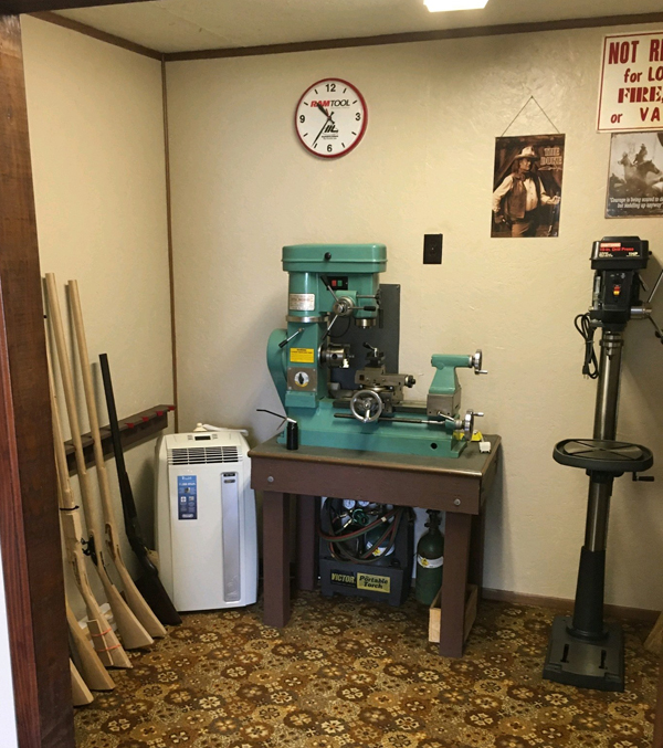 Harris Gunworks shop picture 4